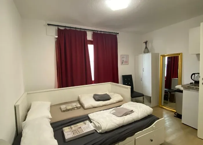 Apartment Mit Doppelbett In Bonn