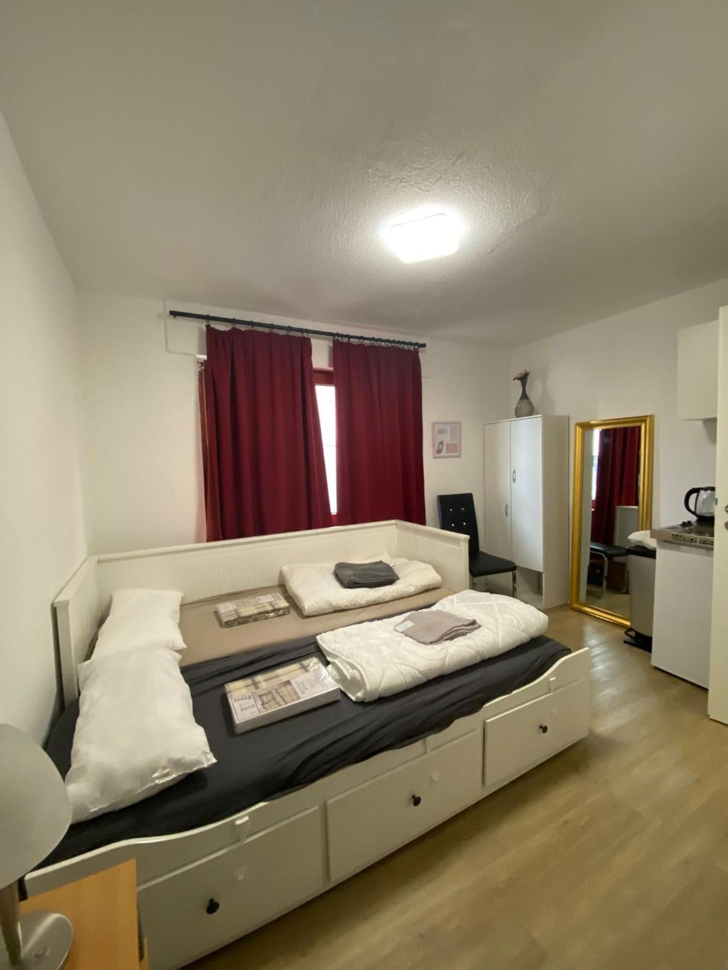Mit Doppelbett In